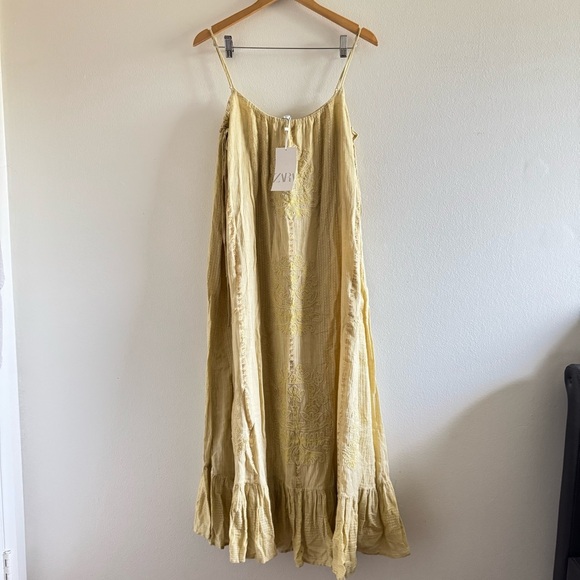 NWT Zara Long Embroidered Yellow Maxi Dress Size Medium - Picture 8 of 15